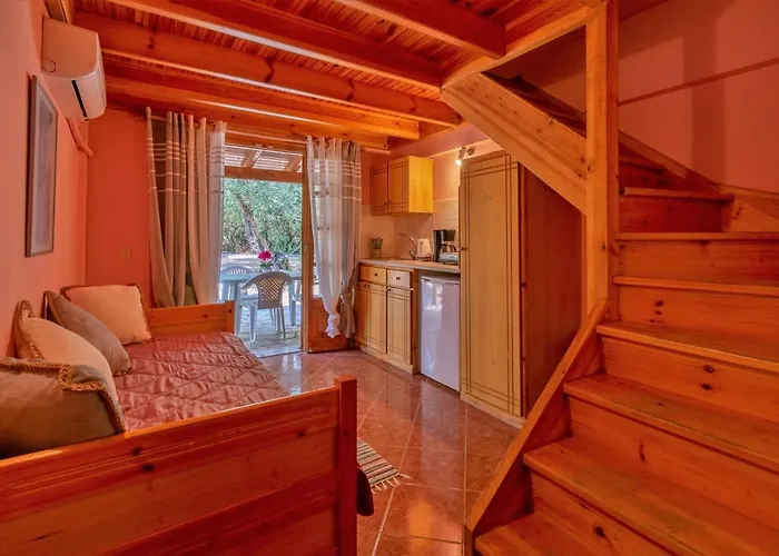 Villa Olive Apartments