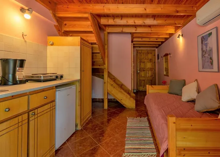 Villa Olive Apartments